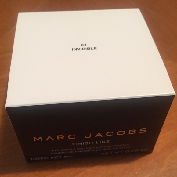 Marc Jacobs Finish Line Perfecting Coconut Setting Powder - Picture 5 of 13